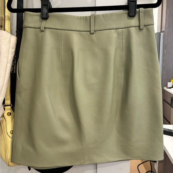Theory Pleated Leather Skirt Sage Green Size 4 - Picture 5 of 6
